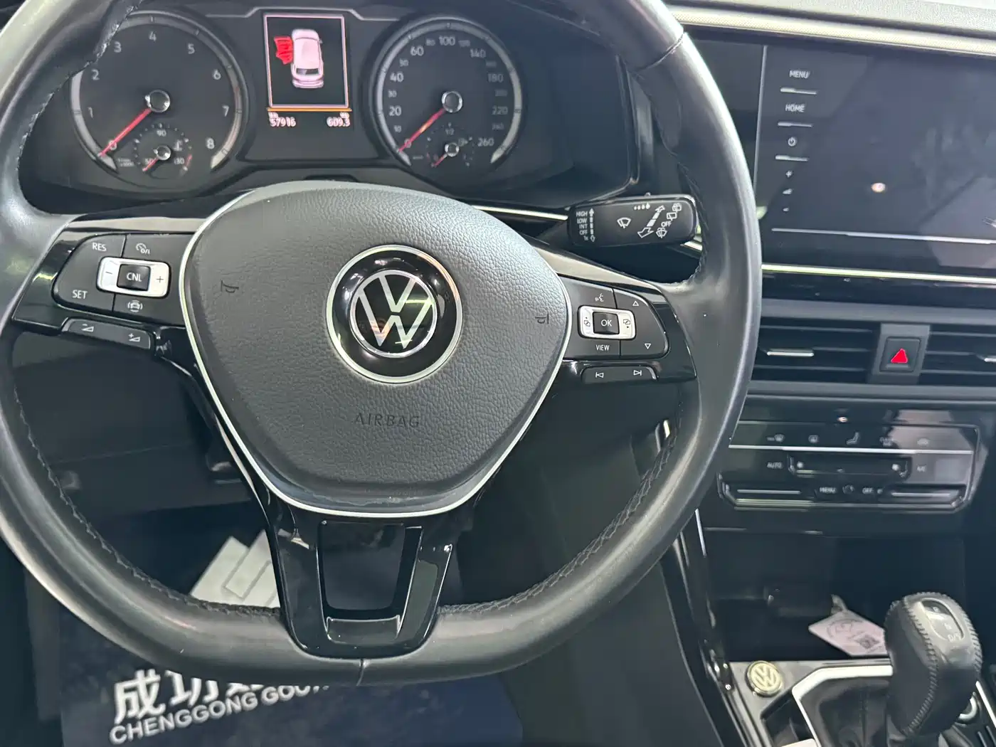 Volkswagen Tayron 2022 280TSI 2WD Luxury Smart Connect Edition фото 6