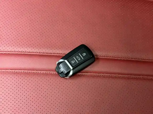 DONGFENG YI HYUN MAX