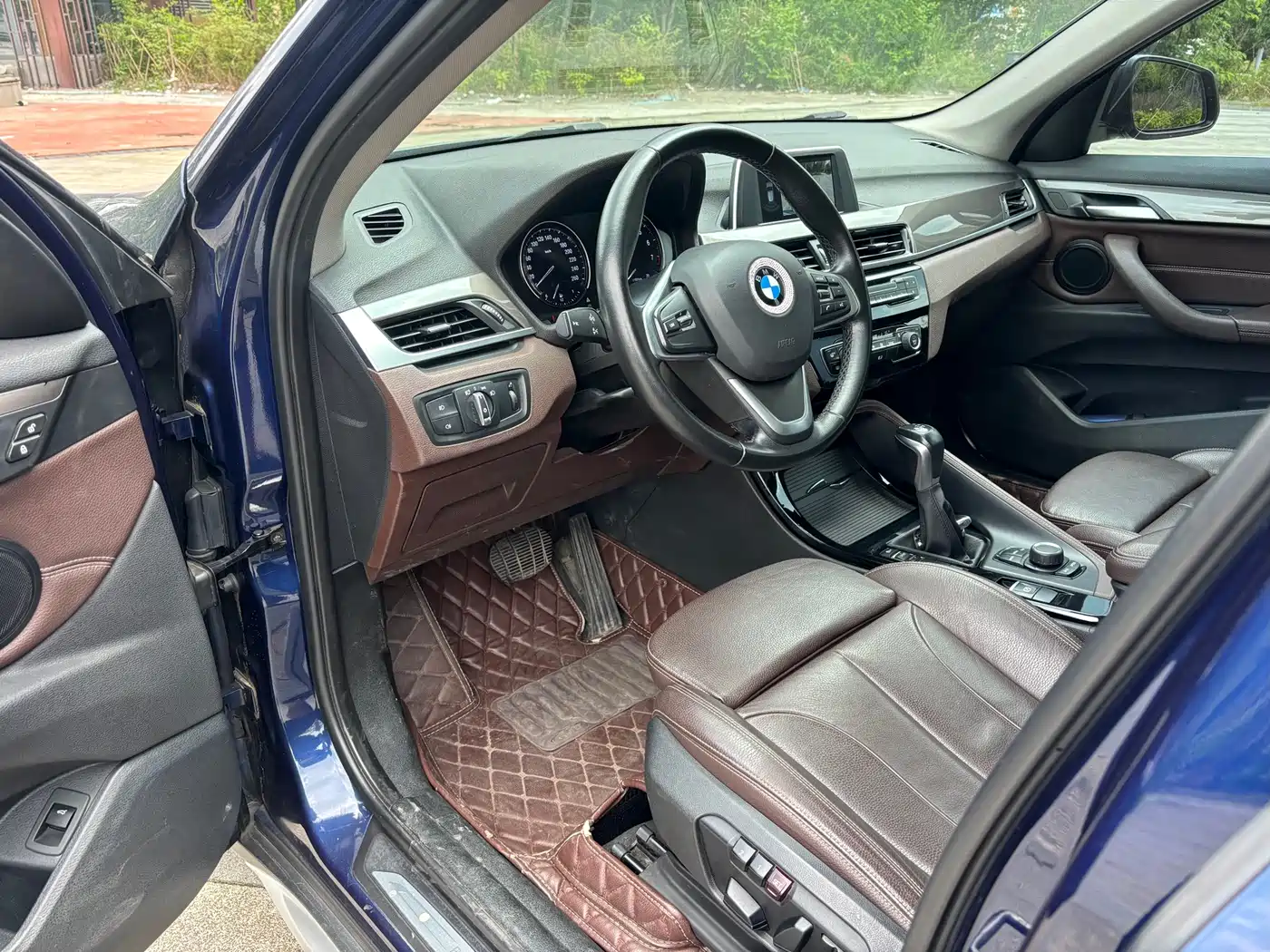 BMW X1 2019 sDrive18Li Premium Model фото 6