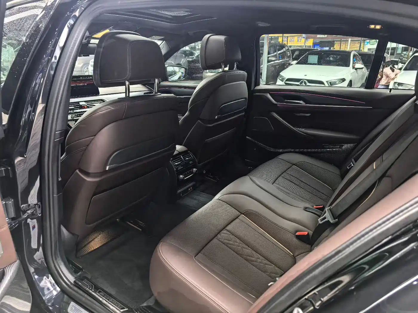 BMW 5 Series 2022 530Li Exclusive M Sport Package фото 6
