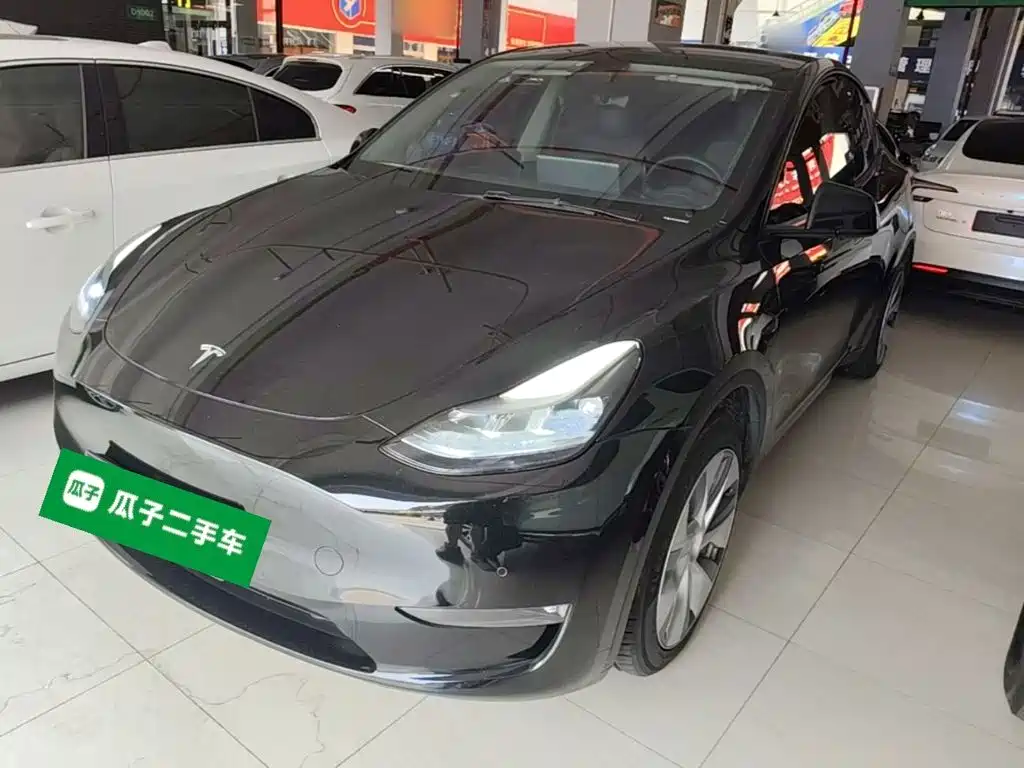 Tesla Model Y 2023 Long Range All-Wheel Drive Edition