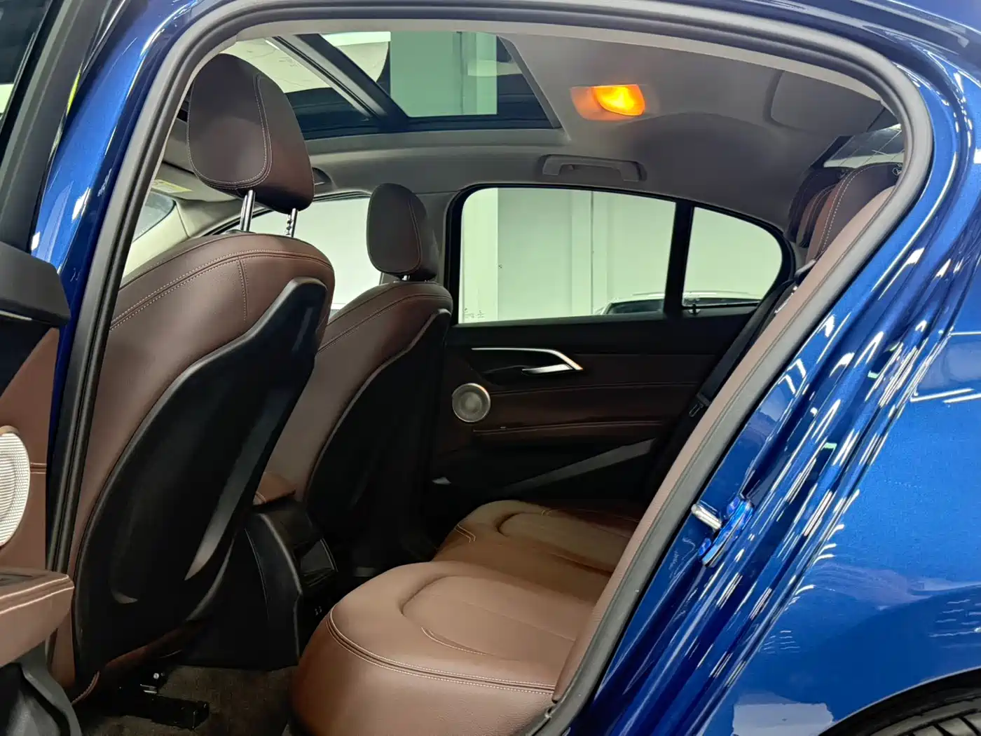 BMW 1 Series 2021 120i M Sport Shadow Edition фото 18