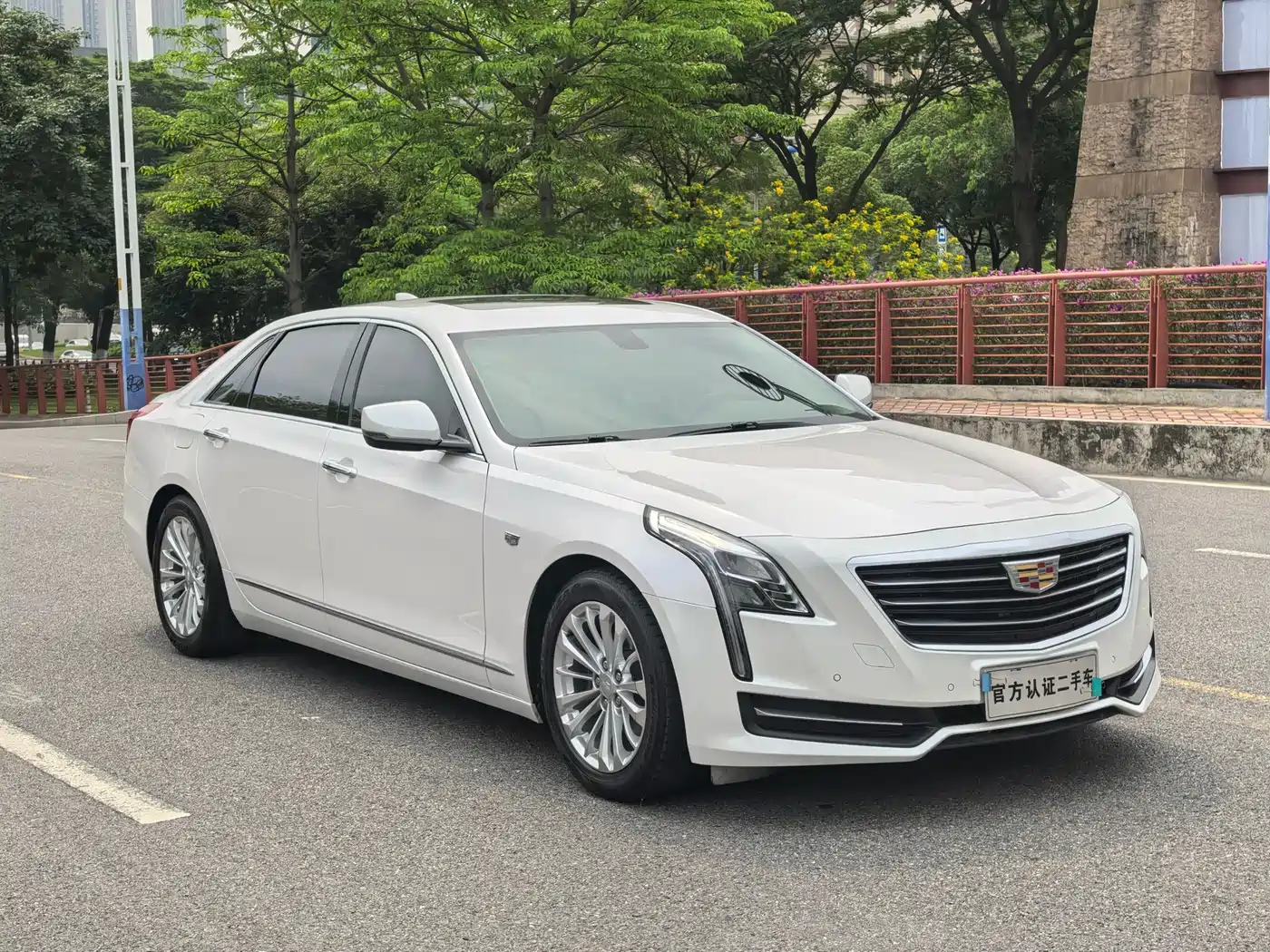 Cadillac CT6 2017 28T Fashion фото 3