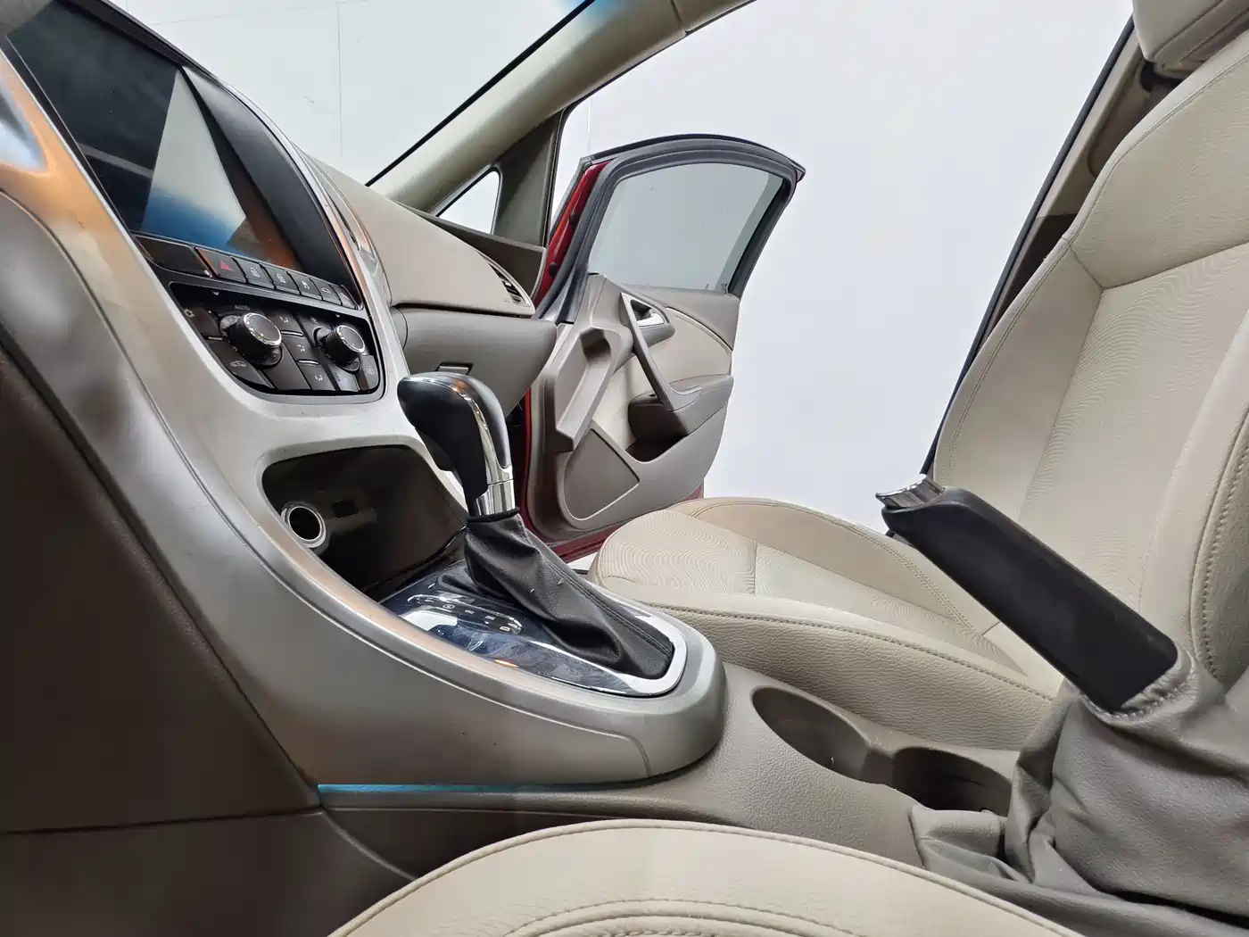 Buick Excelle 2013 GT 1.6L Automatic Fashion Edition фото 12