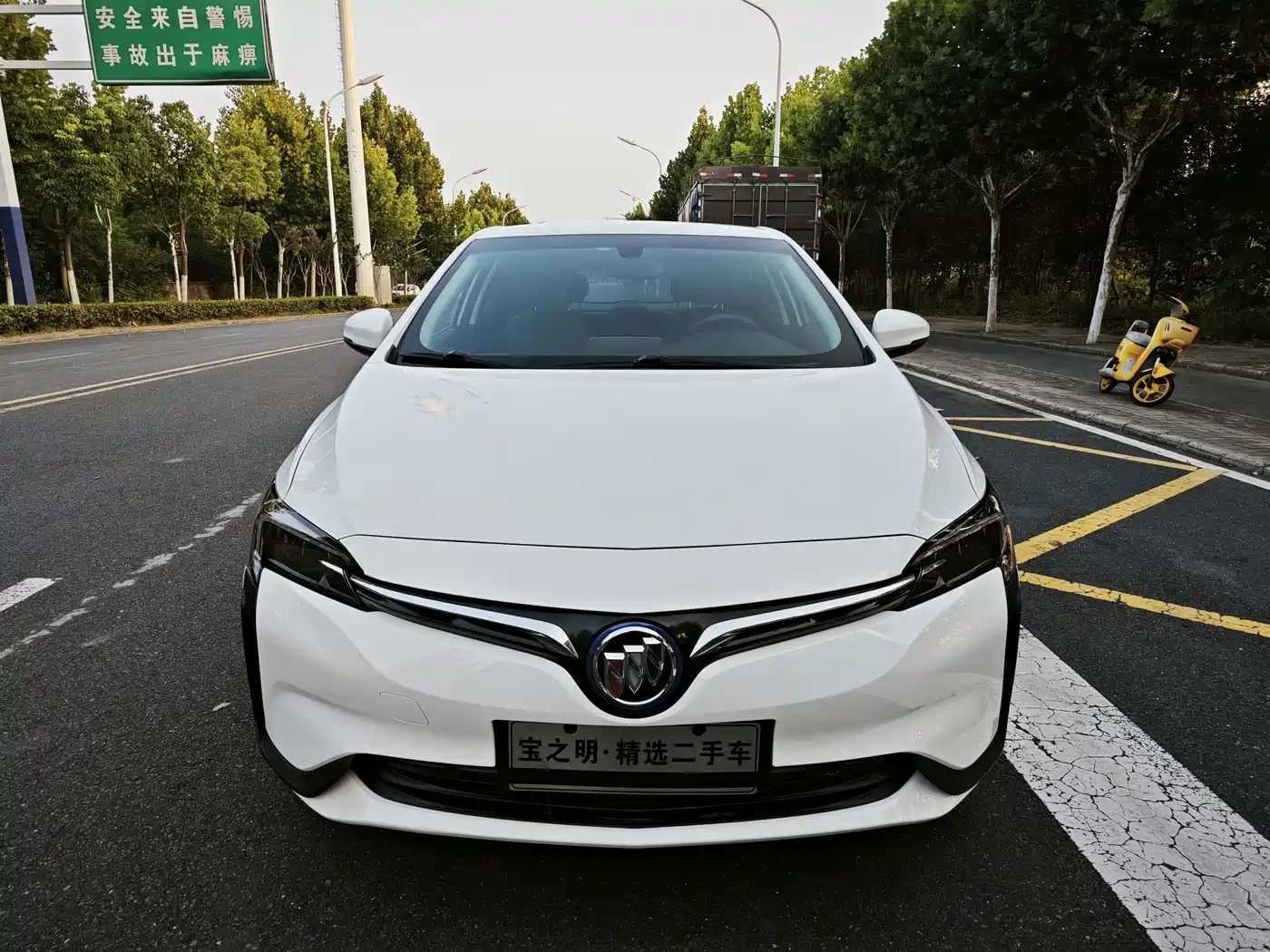 Фото 2 - Buick Velite 6