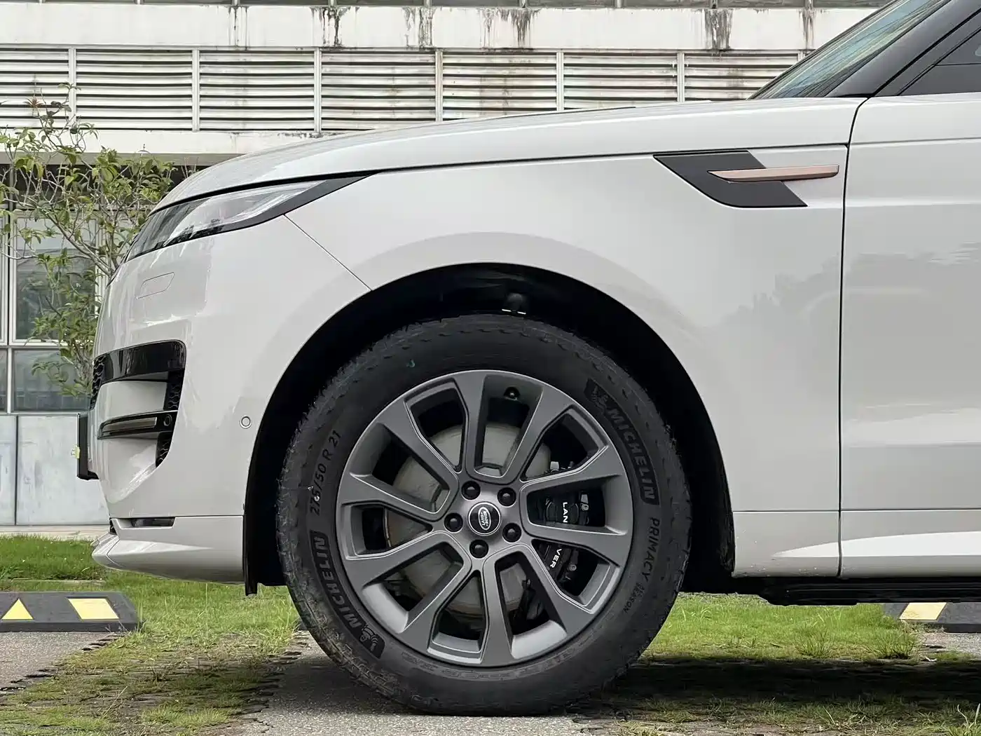 Land Rover Range Rover Sport 2023 400PS Dynamic SE фото 25