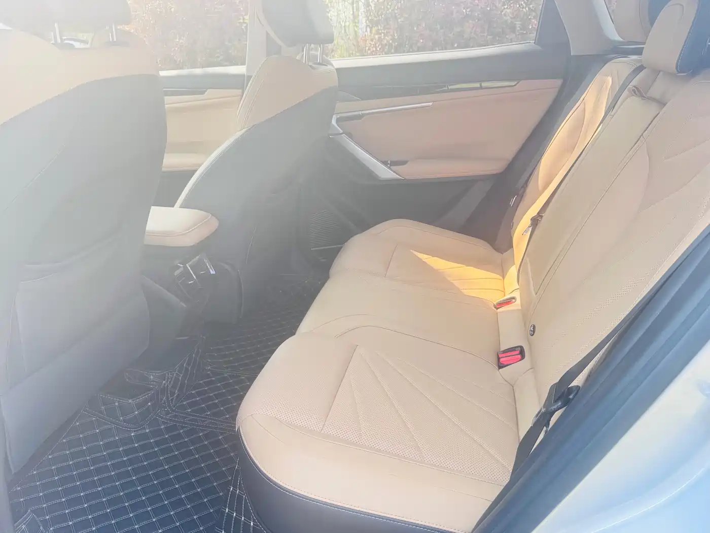 GEELY AUTOMOBILE BOYUE L