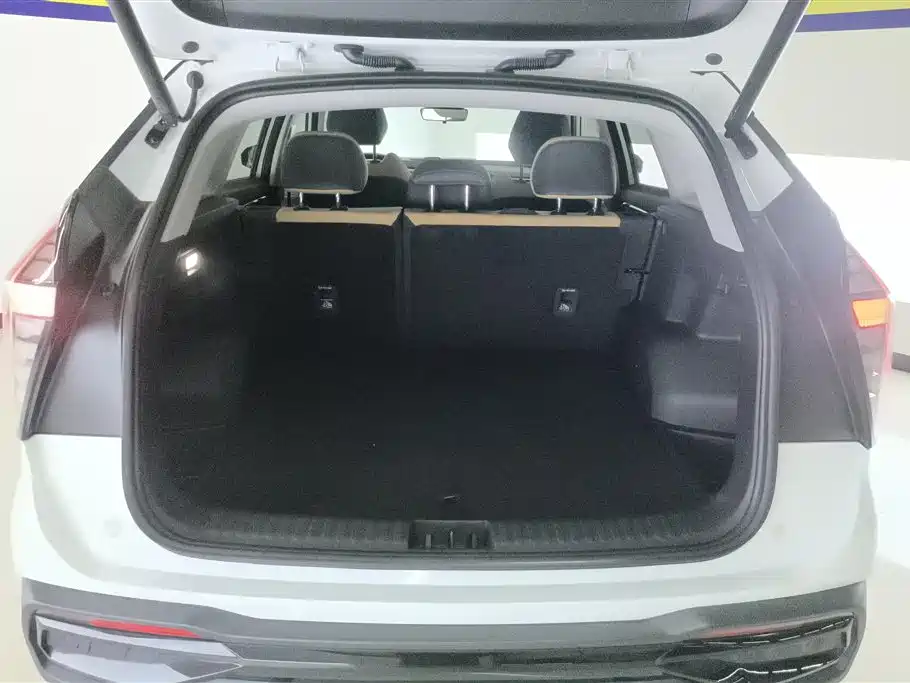 GEELY AUTOMOBILE BOYUE L