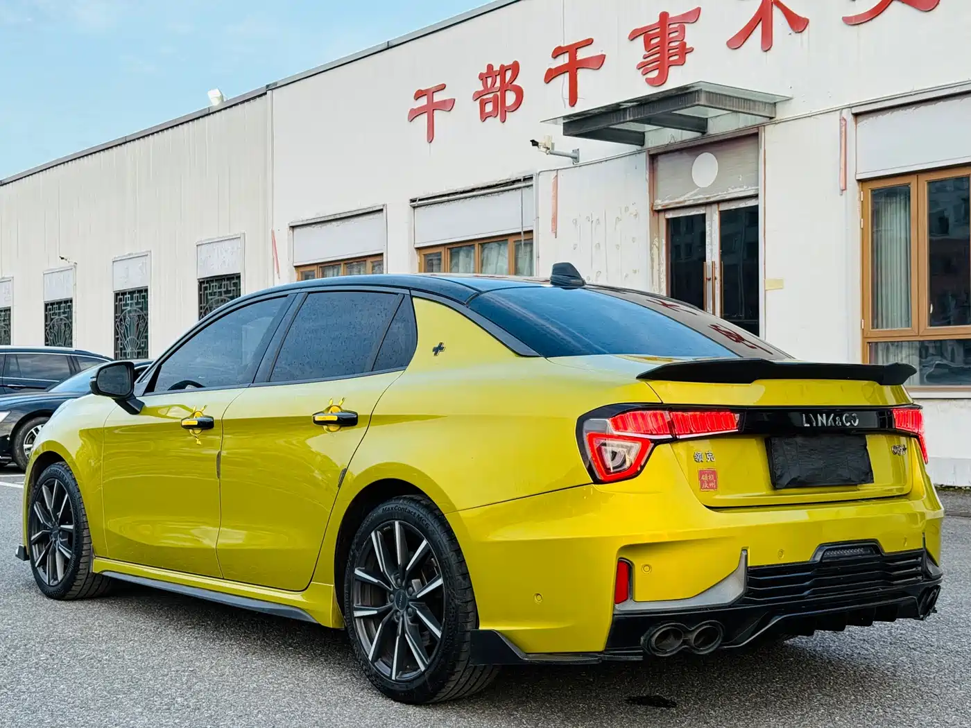 Lynk & Co 03 2021 03+ 2.0TD Auto Wind Rider Edition фото 11