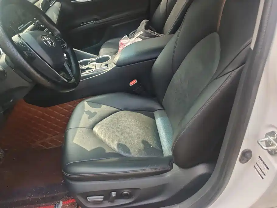 Toyota Camry 2024 2023 2.0G Luxury Edition