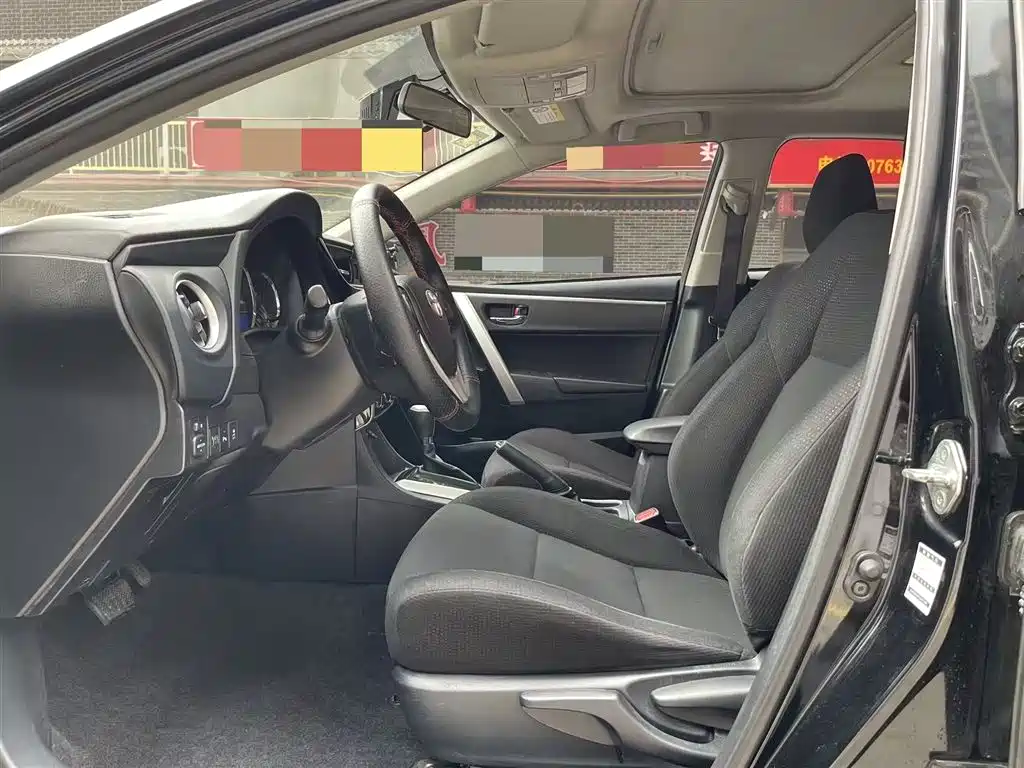Toyota Levin 2018 185T CVT Luxury Edition фото 4