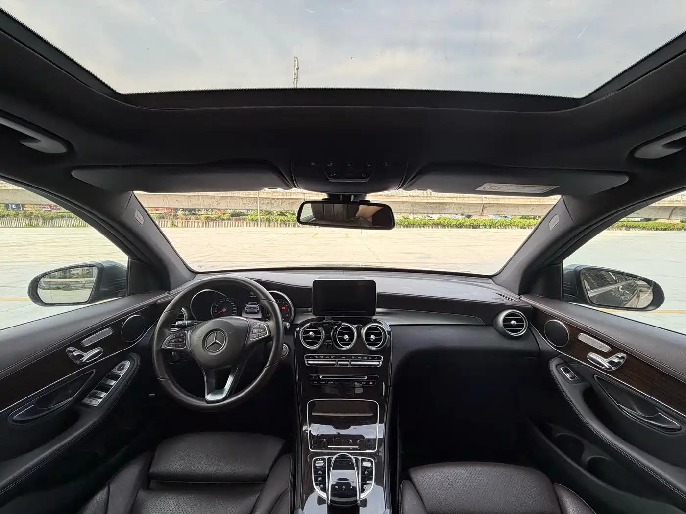 Mercedes-Benz GLC 2016 GLC 260 4MATIC Dynamic фото 4