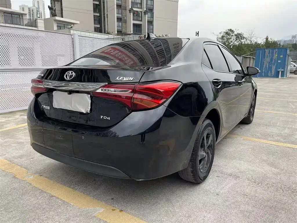Toyota Levin 2018 185T CVT Luxury Edition фото 9