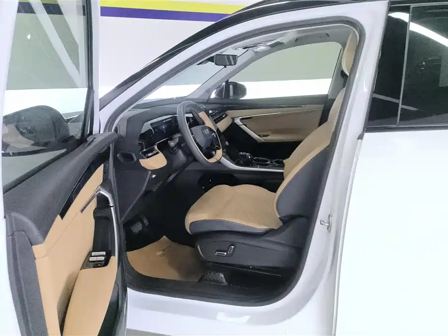 GEELY AUTOMOBILE BOYUE L