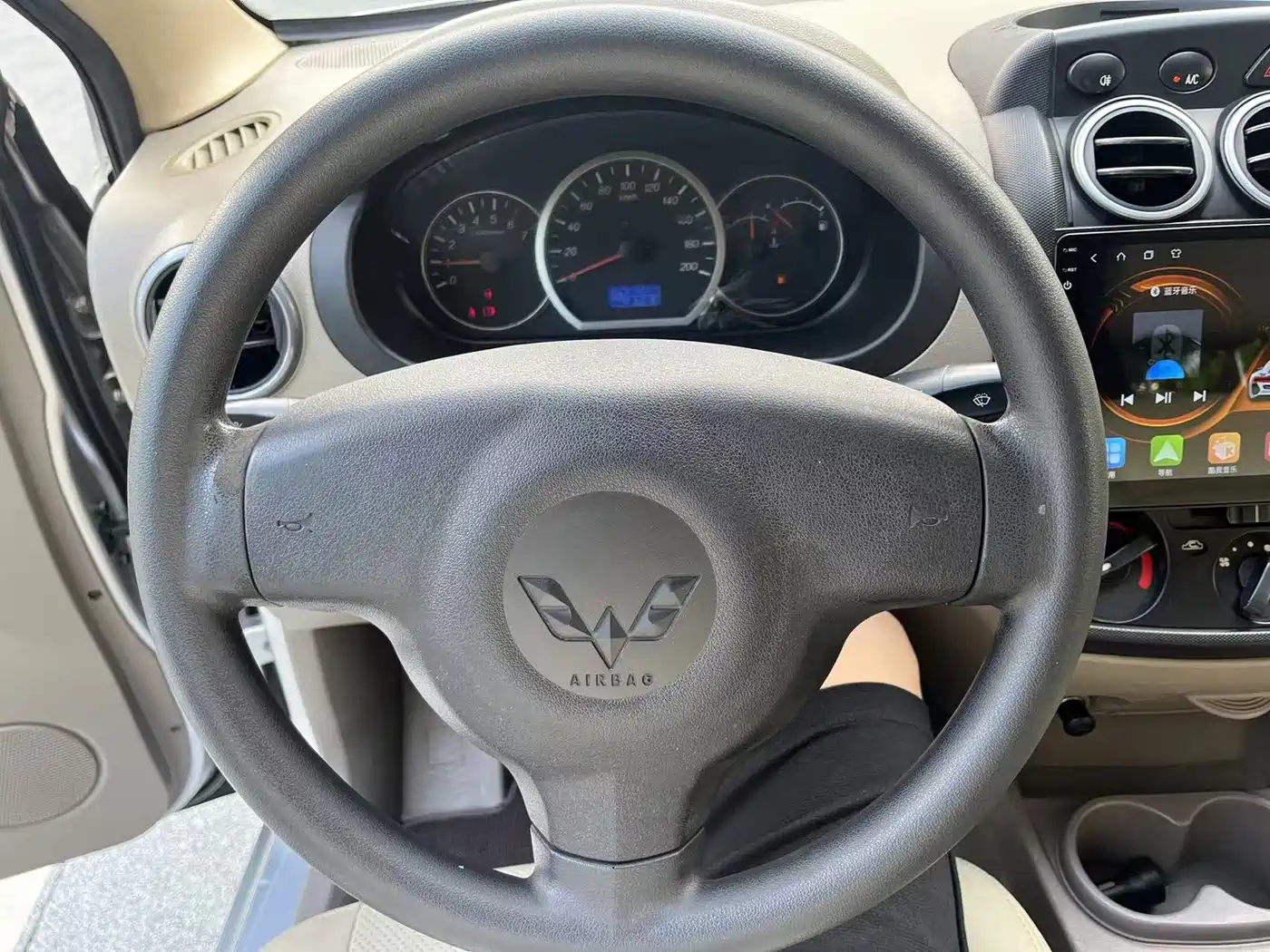 Wuling Motors Wuling Hongguang 2014 2014 1.5L S Luxury