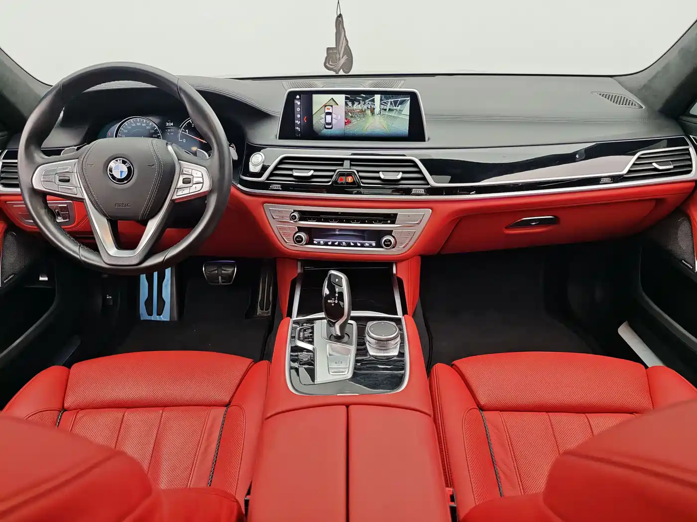 BMW 7 Series 2018 740Li xDrive Premium Type M Sport Package фото 10