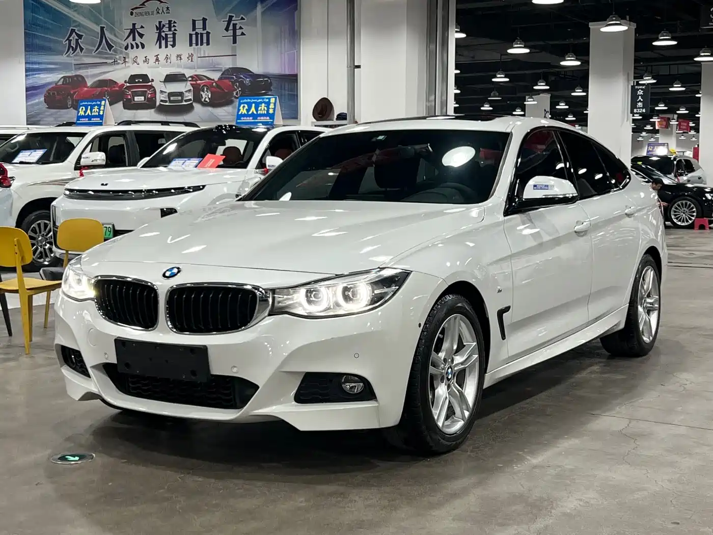 BMW 3 Series GT 2019 320i M Sport Package фото 2