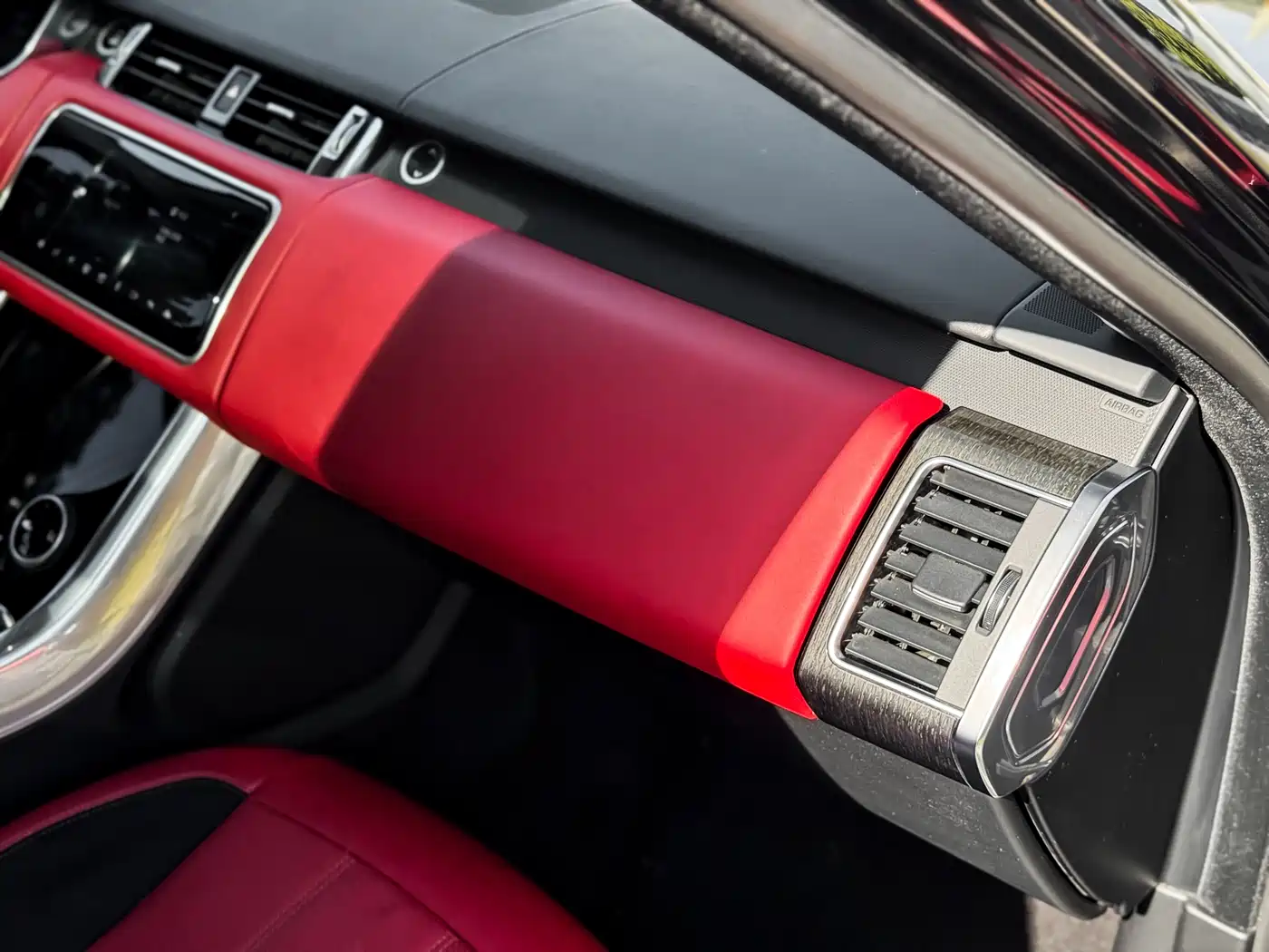 Land Rover Range Rover Sport 2021 3.0 L6 Gloss Black Edition фото 8