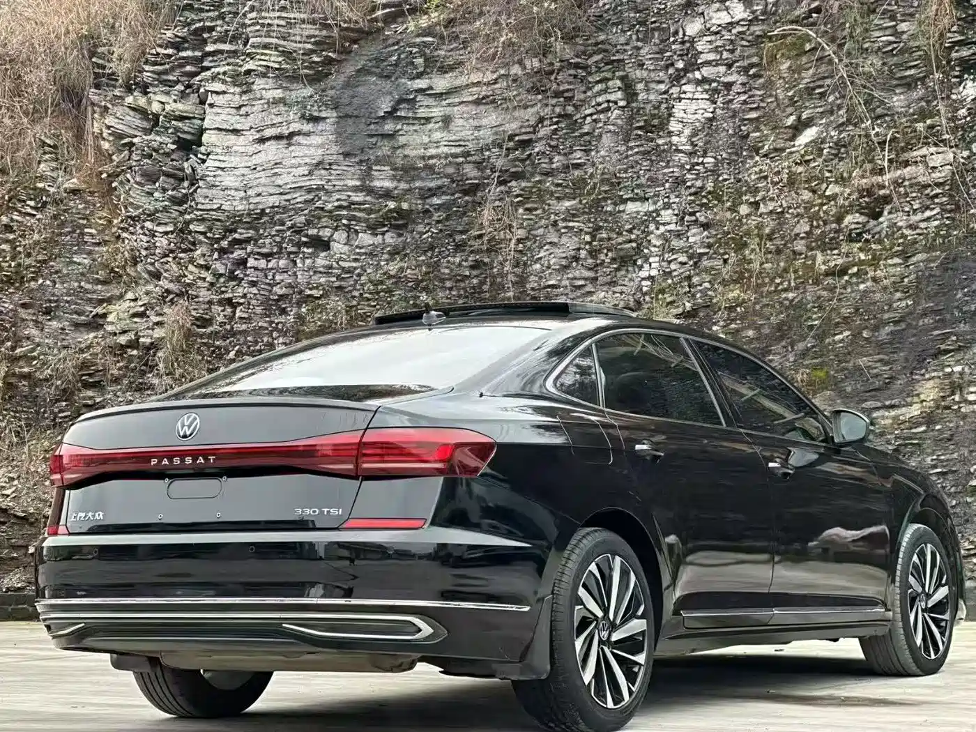 Фото 9 - Volkswagen Passat