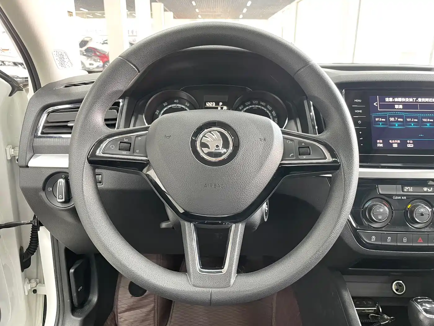 SKODA KOMICK