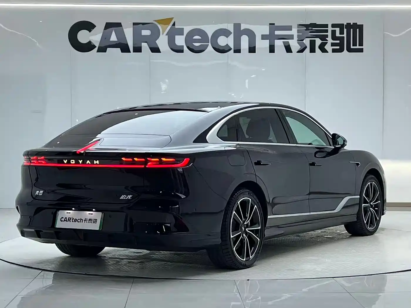 Voyah Auto VOYAH Zhuiguang 2024 PHEV AWD Ultra Long Range Flagship фото 2