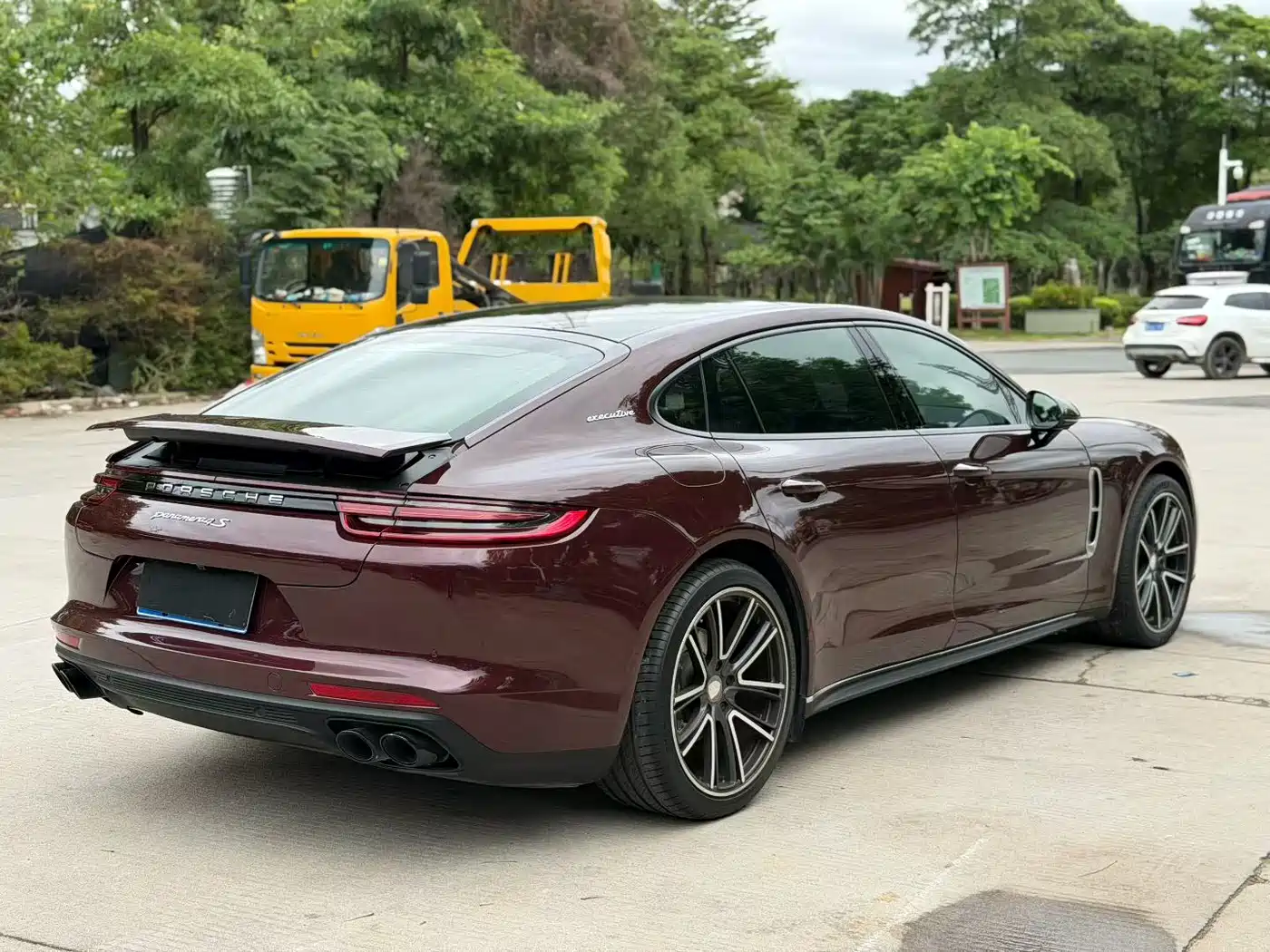 Porsche Panamera 2017 Panamera Executive Long Wheelbase 3.0T фото 9