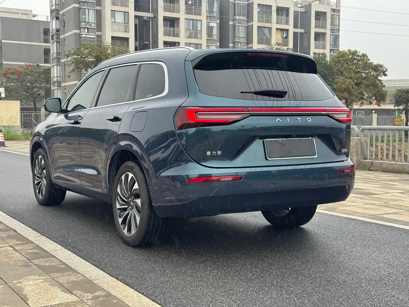 AITO Wenjie AITO M7 2022 1.5T AWD Luxury Edition фото 6