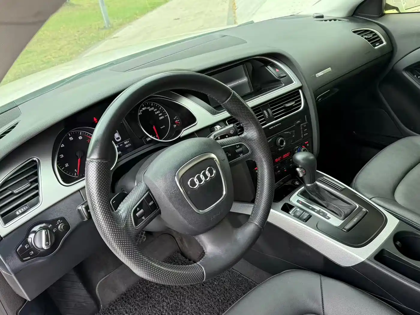 Audi A5 (Import) 2011 2010 2.0TFSI Coupe