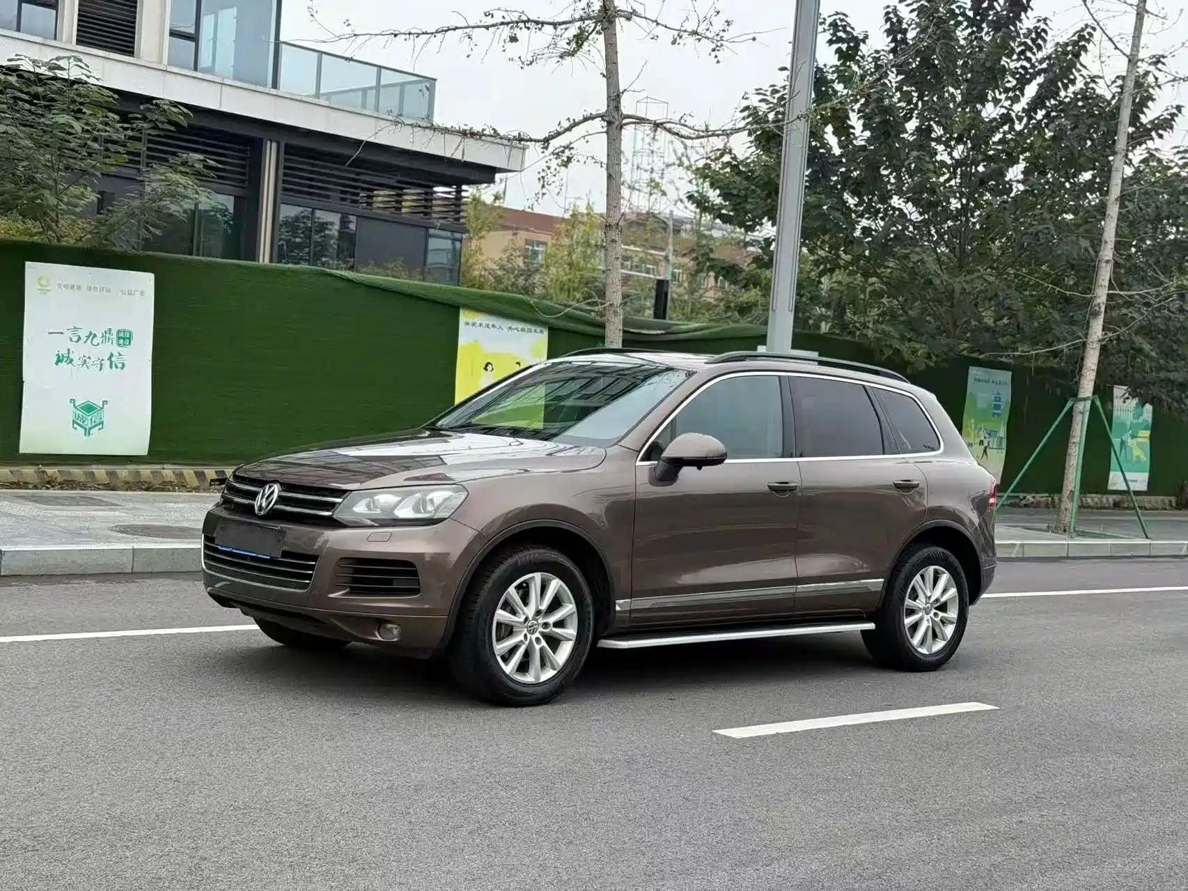Фото 1 - Volkswagen Touareg