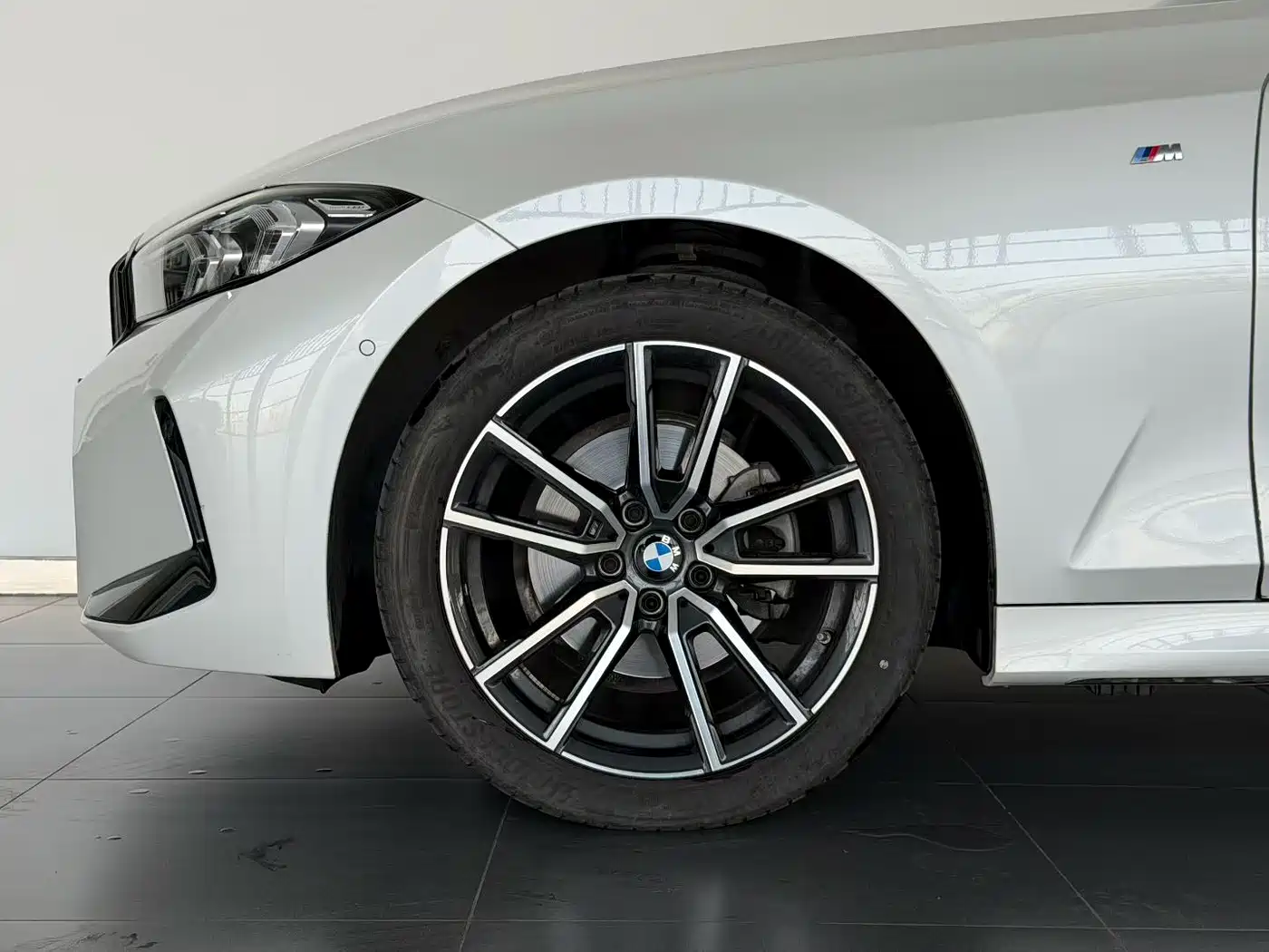 BMW 3 Series 2025 325Li M Sport Package фото 6