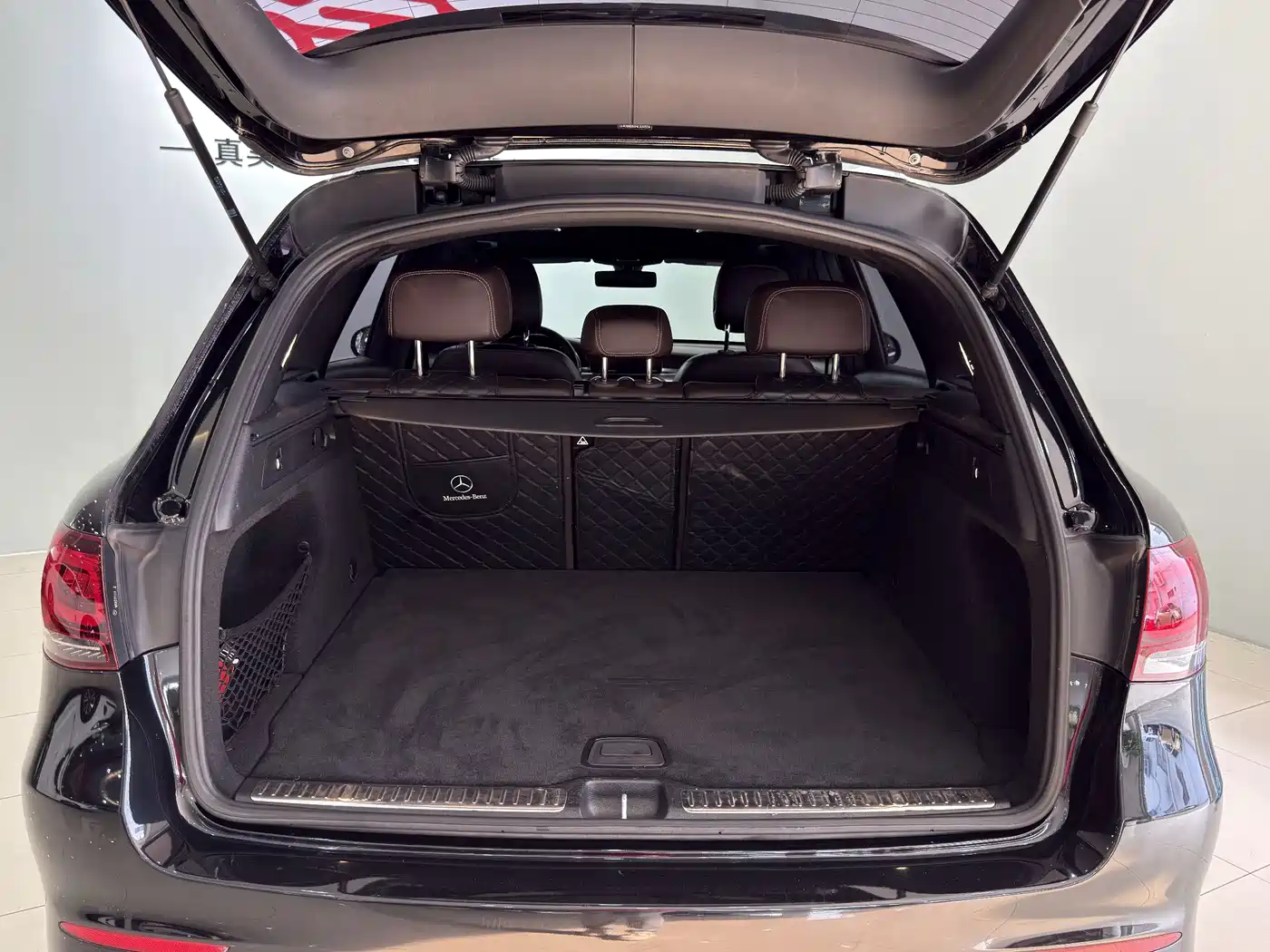 Mercedes-Benz GLC 2022 Facelift II GLC 260 L 4MATIC Luxury фото 9