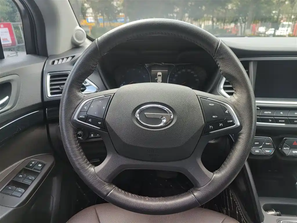 GAC Trumpchi Trumpchi GS4 2017 235T Automatic 2WD Luxury Smart Connected Edition фото 3