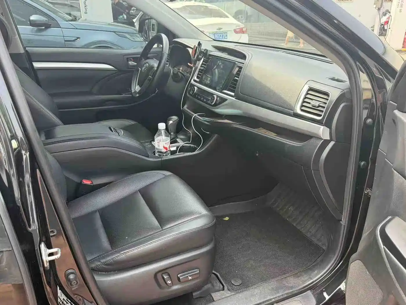 Toyota Highlander 2018 2.0T 4WD Luxury 7-seater China VI фото 8