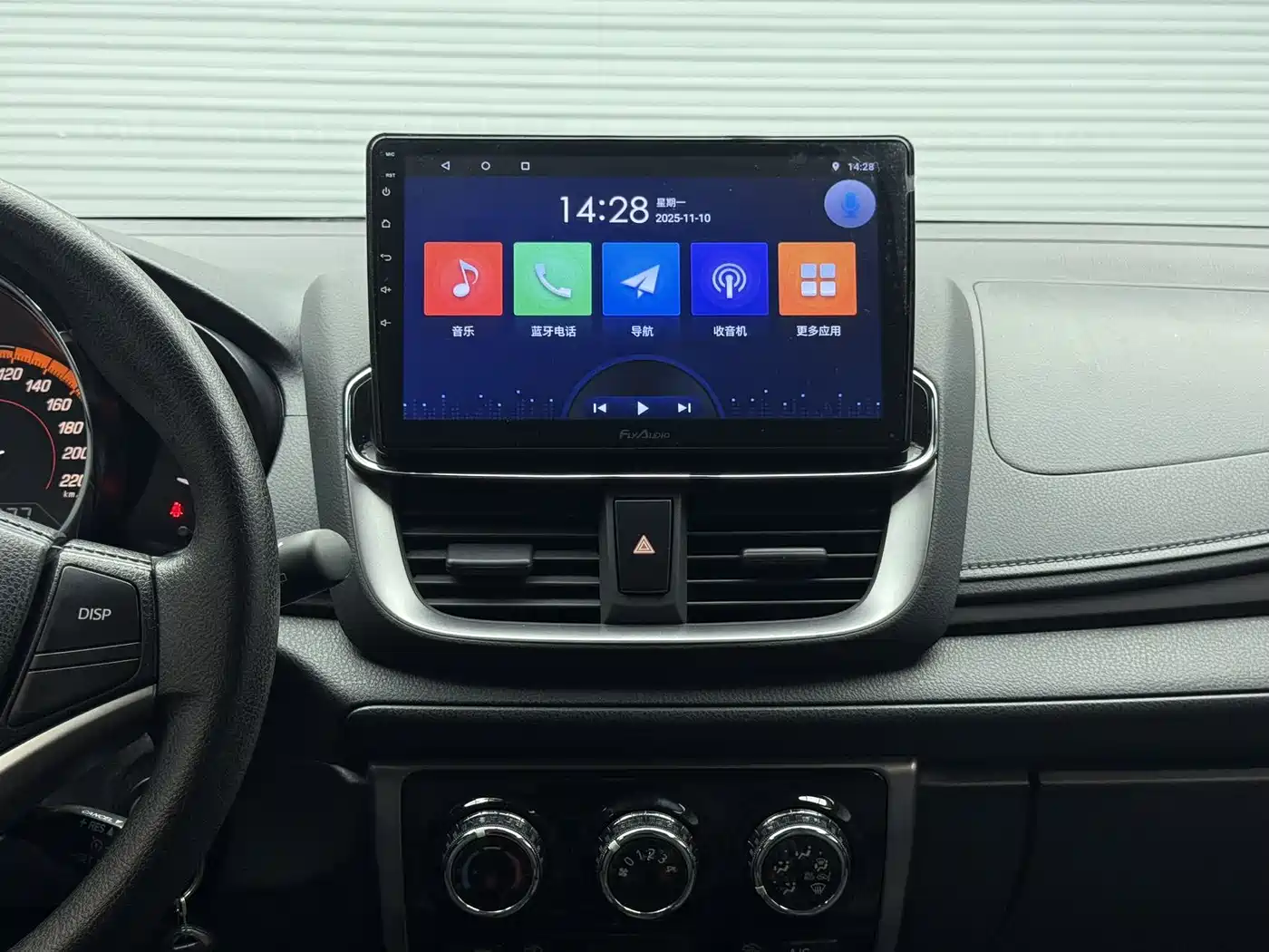 TOYOTA YARIS L ZHIXUAN