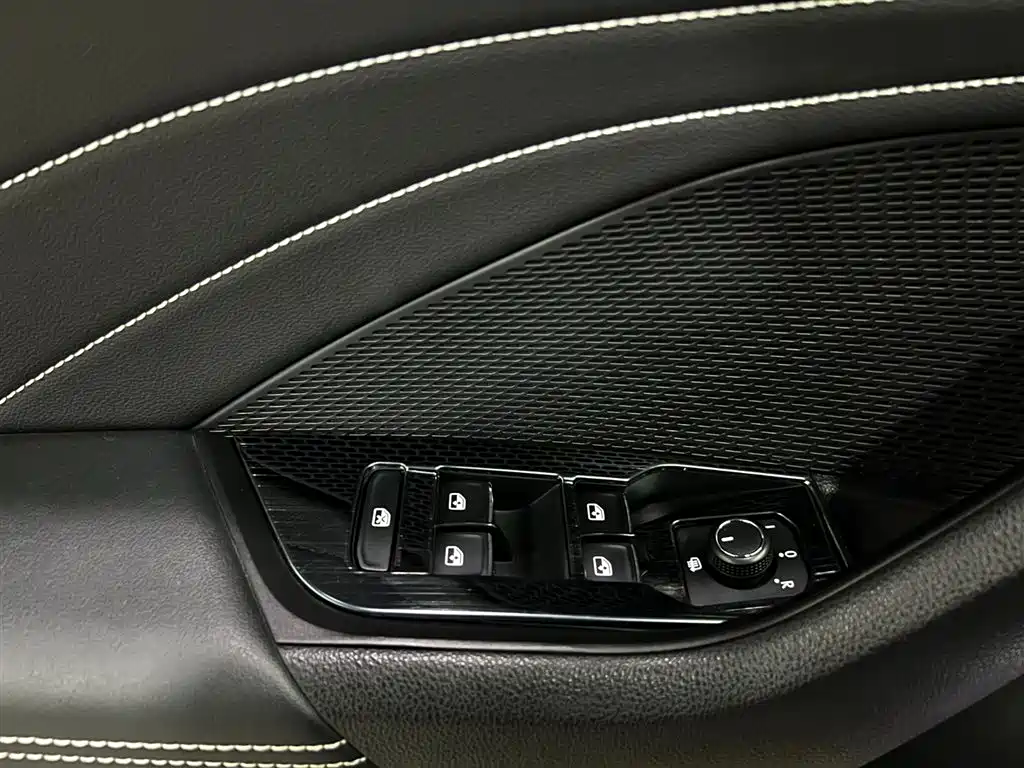 Škoda Octavia 2022 PRO TSI280 Premium Edition фото 9