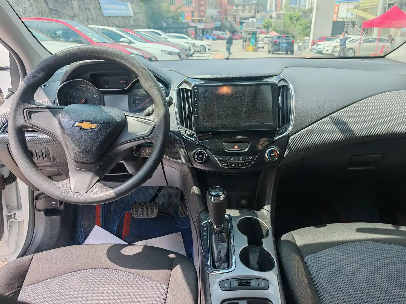 Chevrolet Cruze 2018 320 Automatic Pioneer Sunroof Edition фото 8