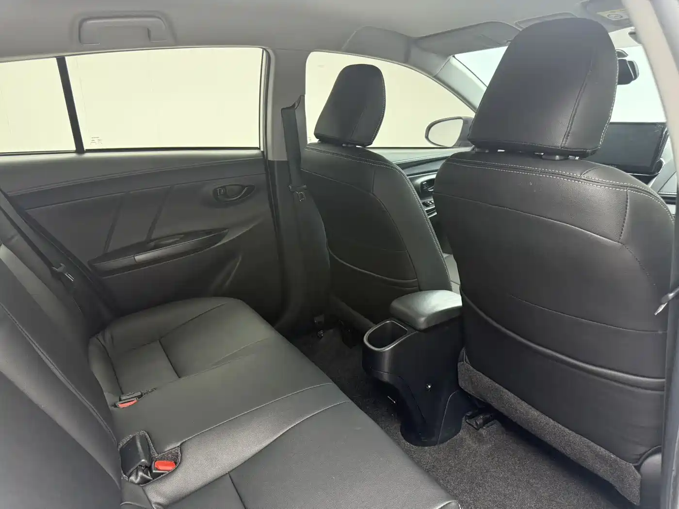 TOYOTA YARIS L ZHIXUAN