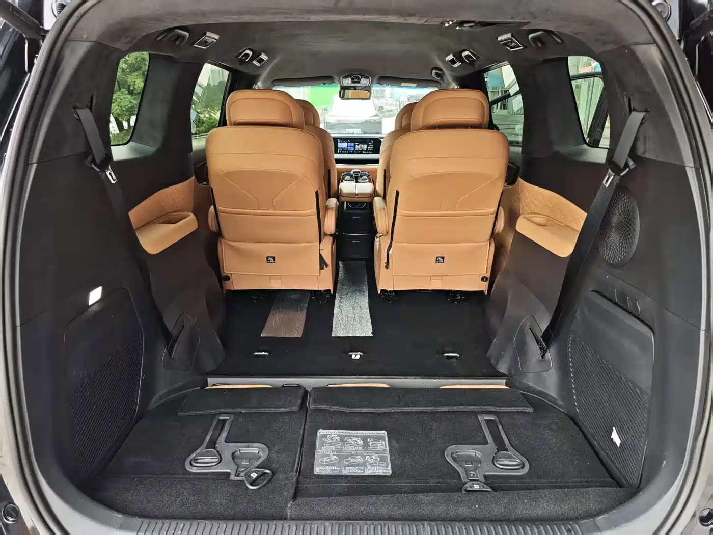 Dongfeng Fengxing Starlight V9 2025 2026 Beyond Joy Series 200km Luxury