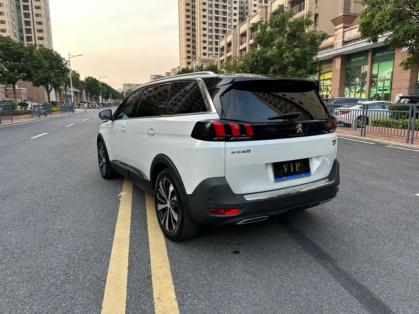 Peugeot 5008 2017 380THP 7-Seater Luxury GT Edition фото 8