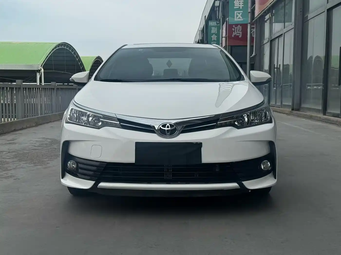 Toyota Corolla 2017 Facelift 1.2T S-CVT GL-i фото 2