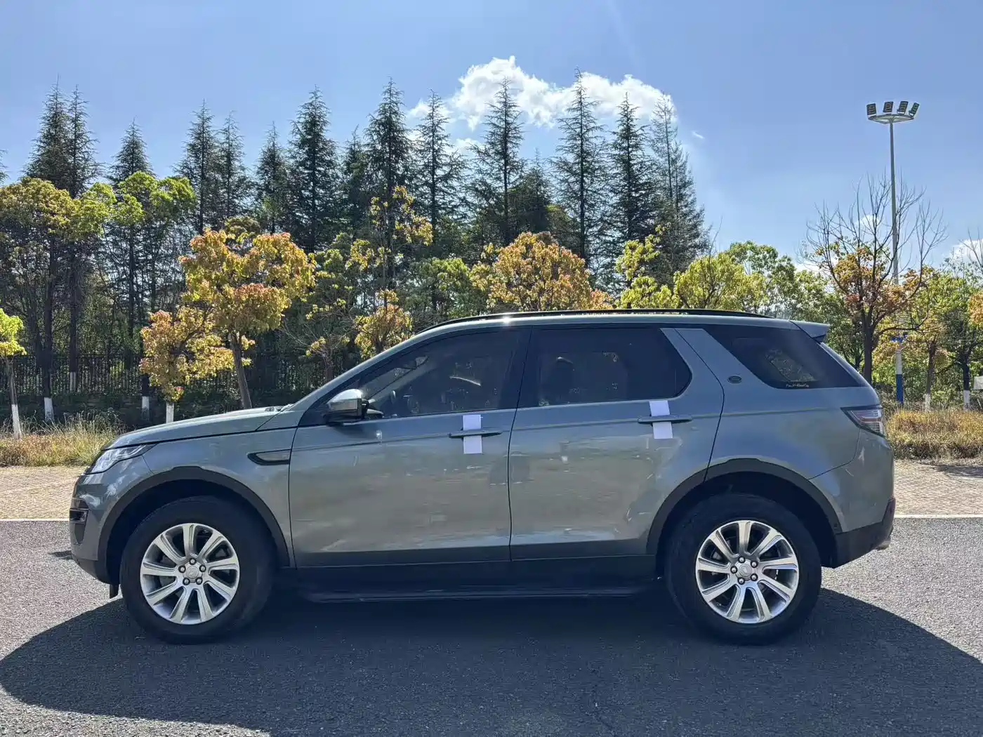 Land Rover Discovery Sport 2019 240PS SE Edition China V фото 9