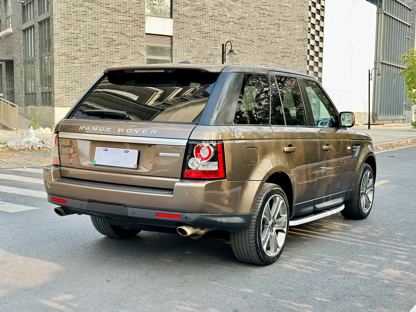 Land Rover Range Rover Sport 2012 5.0 SC V8 Fengshang Genesis Edition фото 6