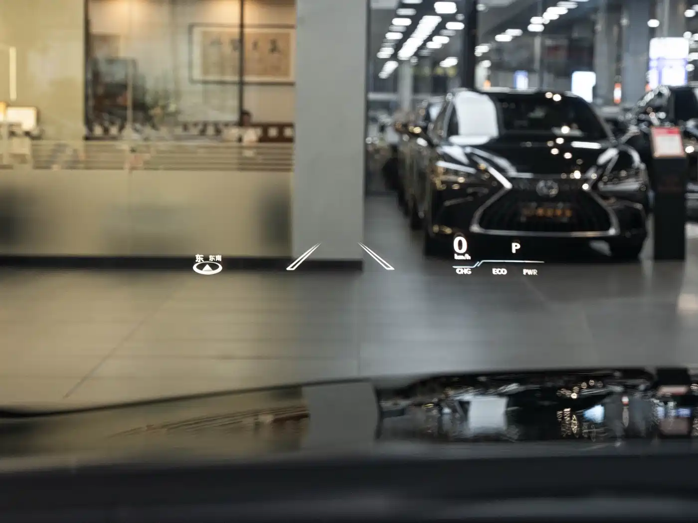 Lexus LS 2018 500h F SPORT China V фото 21