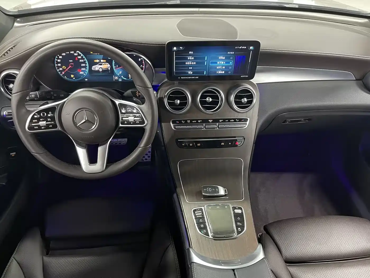 Mercedes-Benz GLC 2022 Model GLC 260 L 4MATIC Luxury Edition фото 10