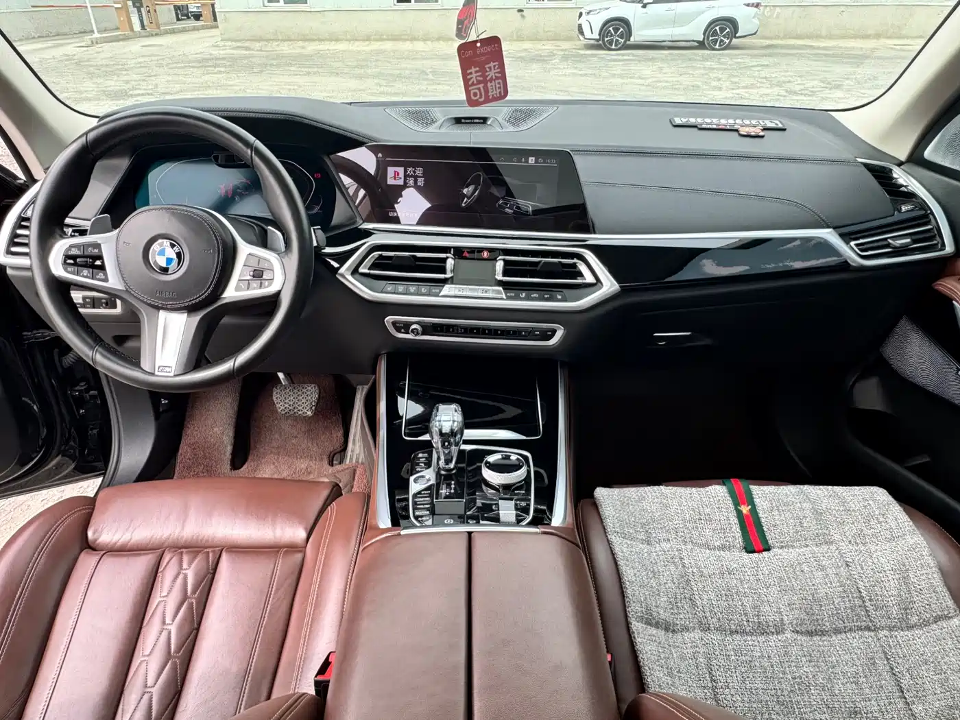 BMW X5 (Import) 2020 xDrive40i Premium M Sport Package фото 6