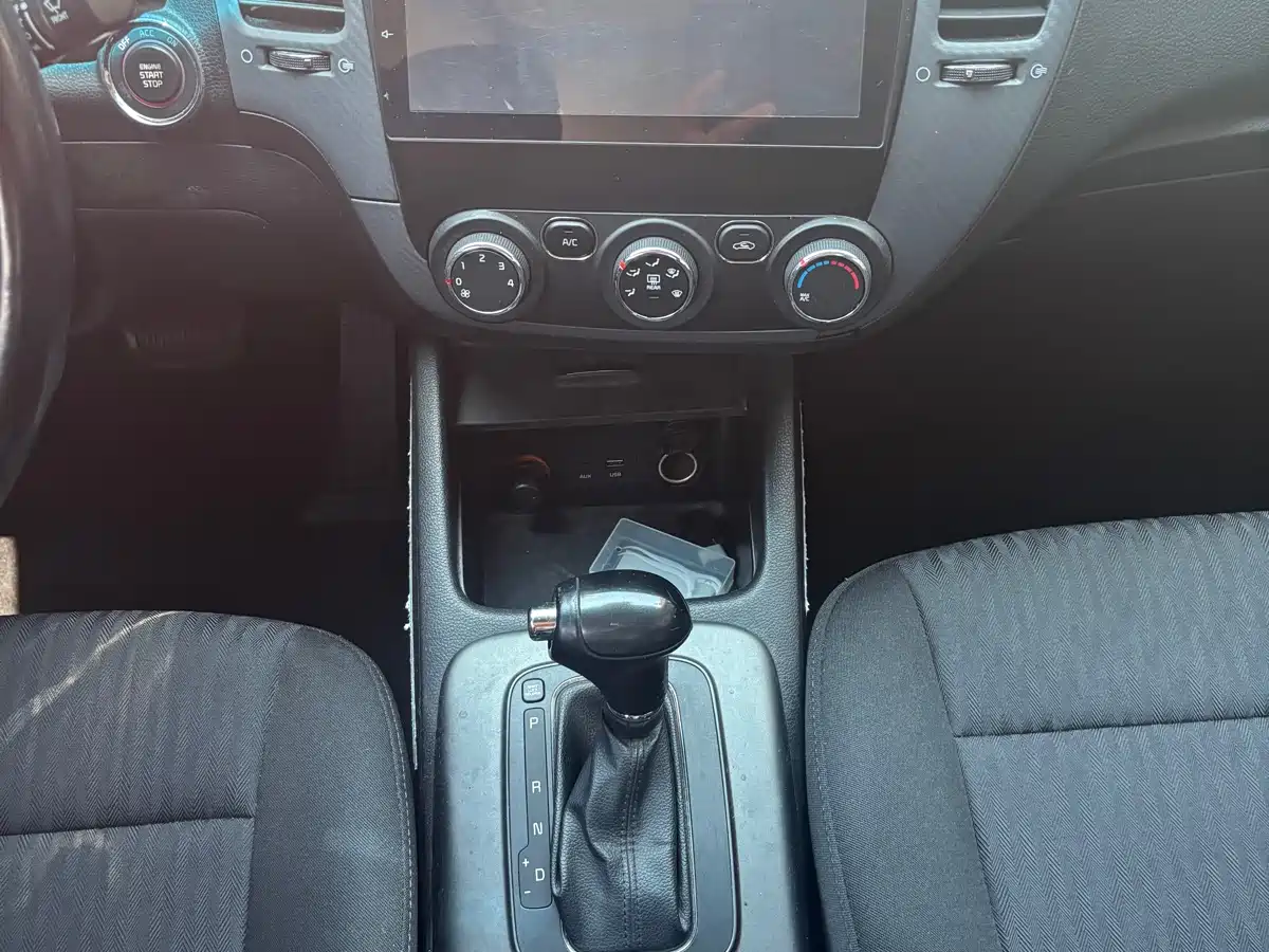 Kia K3 2015 1.6L Automatic GLS фото 10