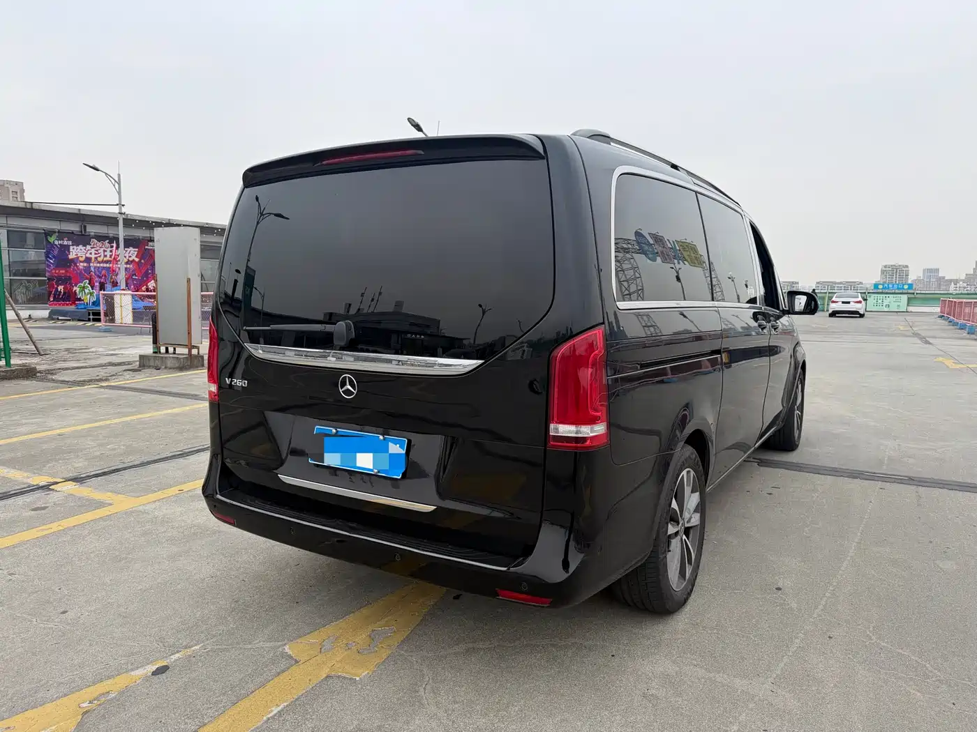 Mercedes-Benz V-Class 2021 V 260 Pilot Edition фото 4