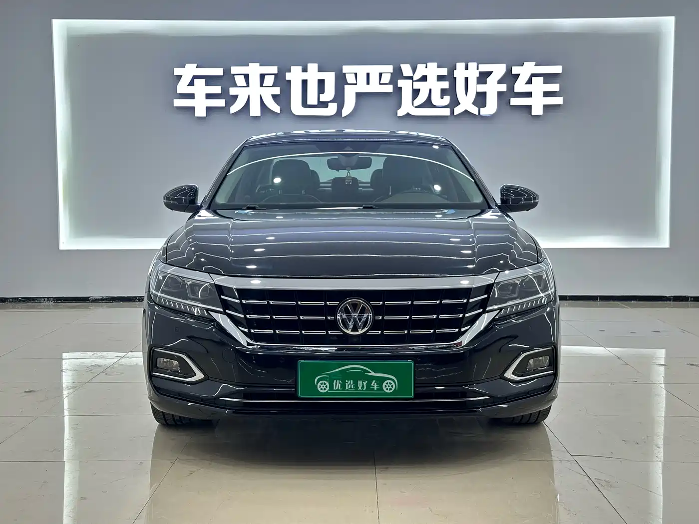 Volkswagen Passat 2019 330TSI Premium Edition China V фото 2