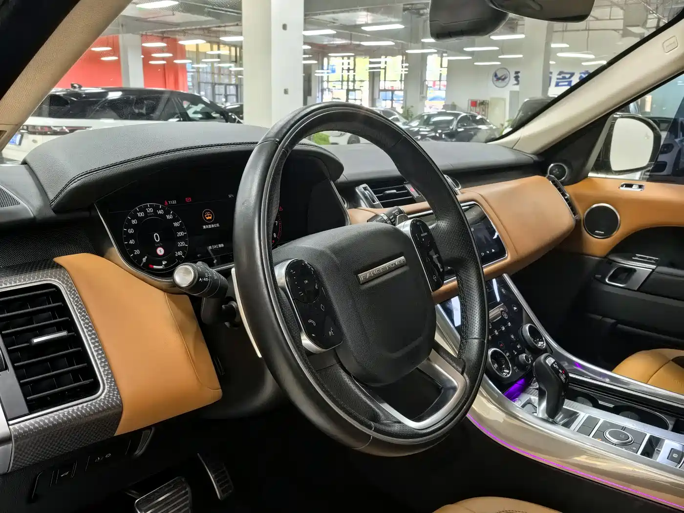 Land Rover Range Rover Sport 2022 3.0 L6 Gloss Black Edition фото 3