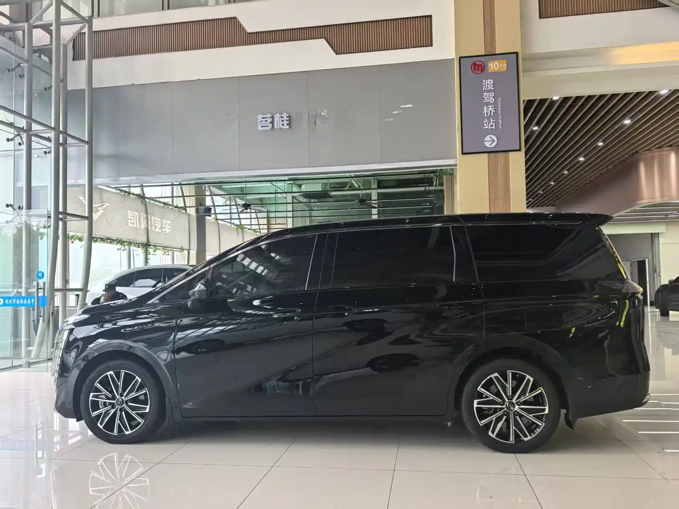 GAC TRUMPCHI E8 NEW ENERGY